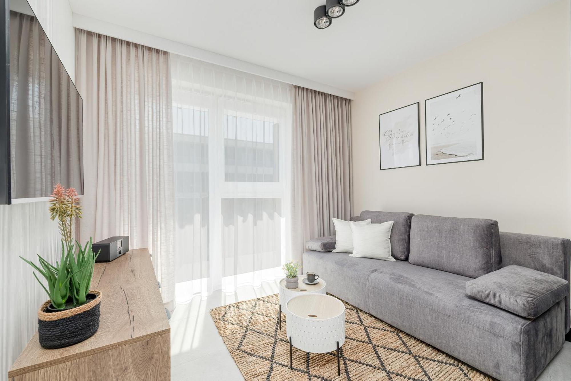 Apartment Gustowny Z Parkingiem I Balkonem W Kolobrzegu By Renters *